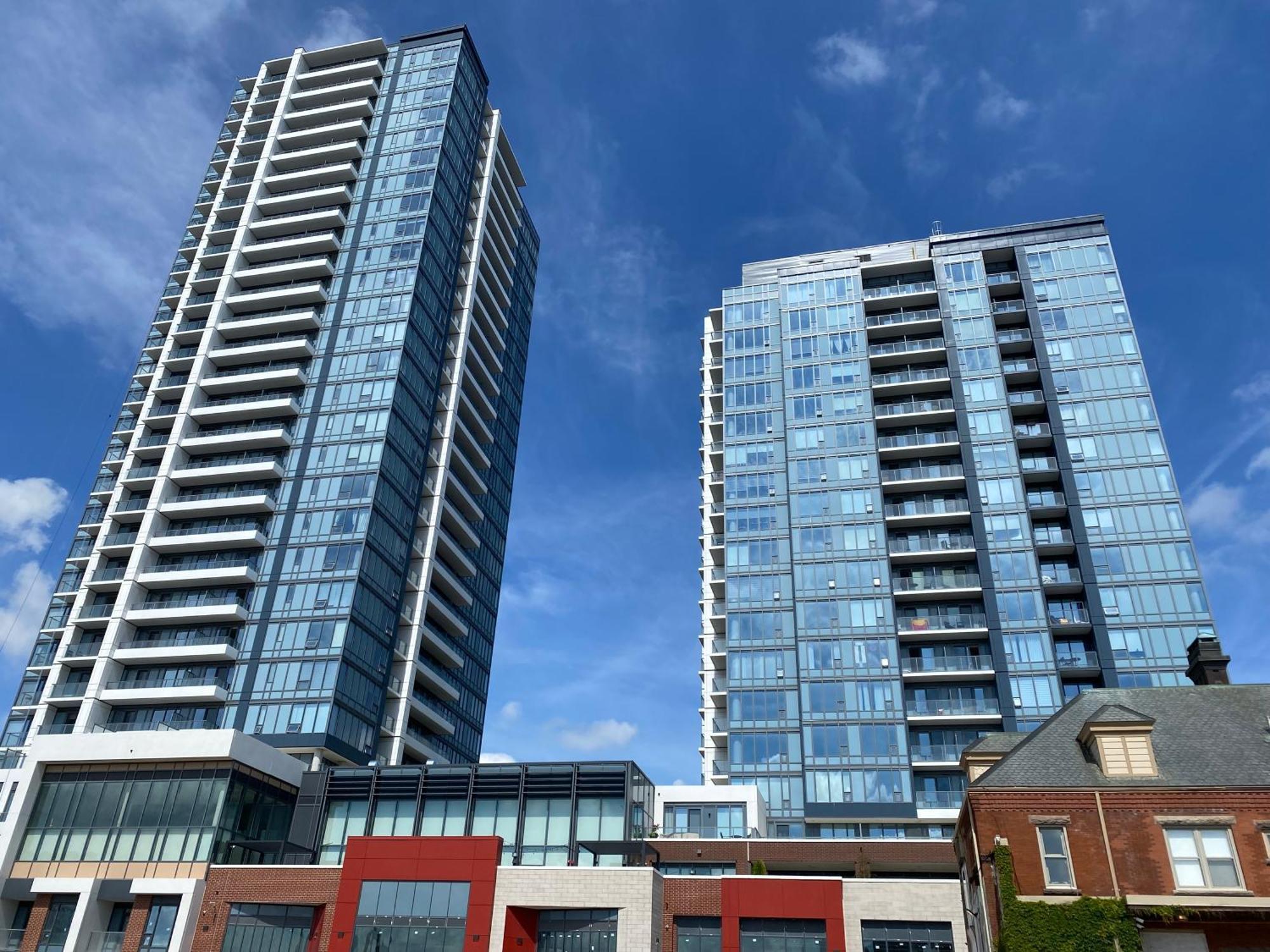The Union B24 Aparthotel Kitchener Exterior photo