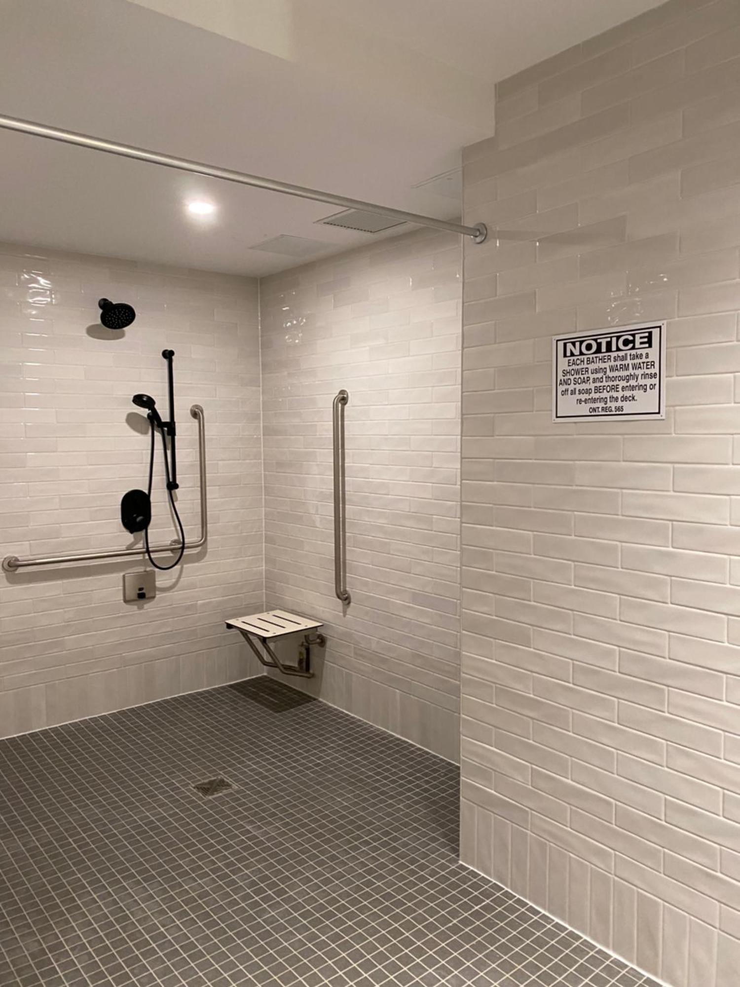 The Union B24 Aparthotel Kitchener Exterior photo